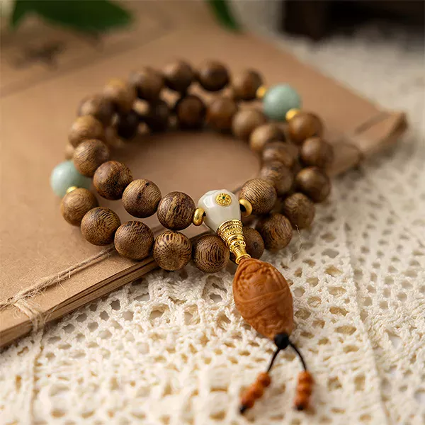 سبحة إسلامية,سبحة عود طبيعي,سبحة مسلم,خشب العود الطبيعي